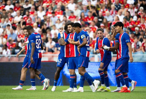 שחקני פריז סן ז'רמן (צילום: Getty images)