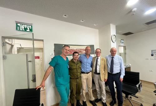 משלחת של רופאי טראומה בכירים מאוסטרליה  (צילום: ג'רוזלם פוסט)