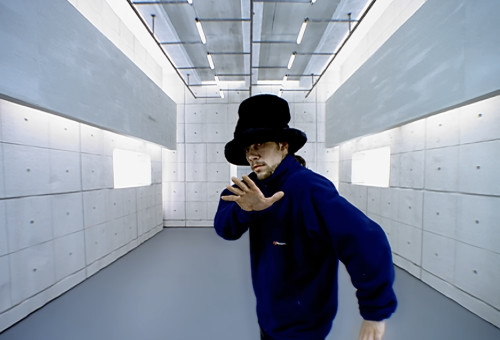 Jamiroquai - Virtual Insanity (צילום: צילום מסך יוטיוב)