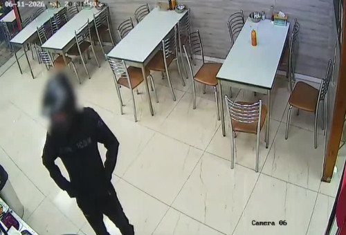 הירי בבית העסק בירכא (צילום: מצלמות אבטחה)
