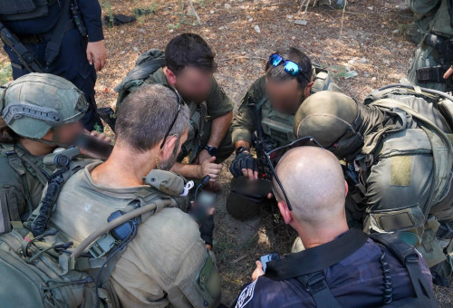 צה"ל במרחב בית מגוריו של המחבל (צילום: דובר צה"ל)