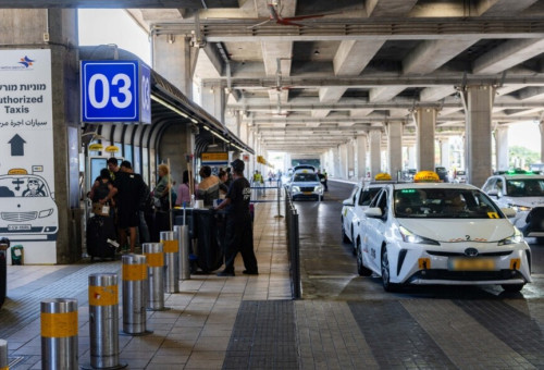 מוניות בנתב"ג  (צילום: נתי שוחט פלאש 90)
