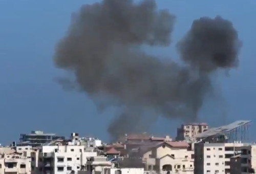 פיצוצים במערב העיר עזה (צילום: שימוש לפי סעיף 27א',צילום מסך רשת X)