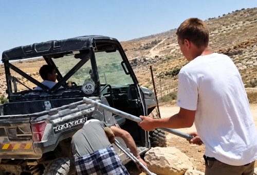תיעוד התקיפה (עיבוד באמצעות בינה מלאכותית) (צילום: רשתות חברתיות, שימוש לפי סעיף 27 א')