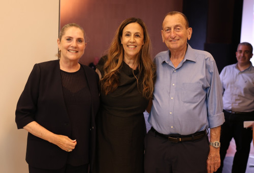 רון חולדאי, תמר שוורץ, מיכל הרצוג (צילום: דנה תהל זך)