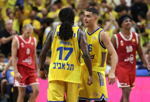 ים מדר, קיטון וואלאס, מכבי תל אביב (צילום: דני מרון)