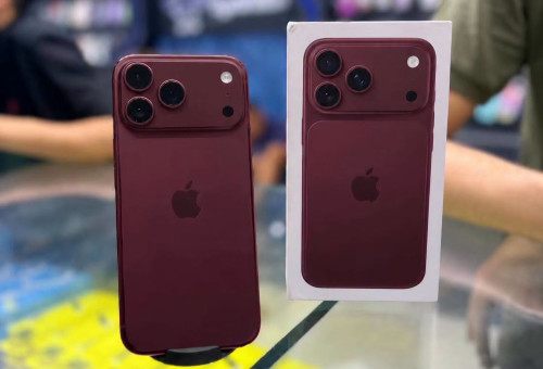 iPhone 18 Pro Max שנמכר ברצועת עזה (צילום: רשתות חברתיות)