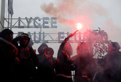 מחאות בצרפת (צילום: REUTERS/Abdul Saboor/File Photo)
