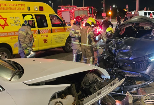 זירת החיסול בכניסה לאור עקיבא  (צילום: תיעוד מבצעי מד"א)