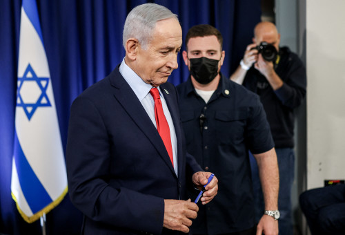 בנימין נתניהו (צילום:  Ronen Zvulun / POOL / AFP via Getty Images)