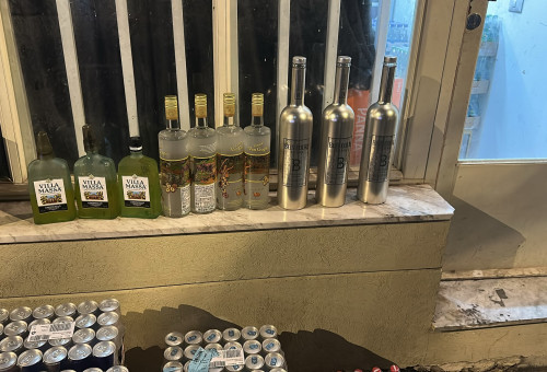 האלכוהול הגנוב (צילום: דוברות המשטרה)