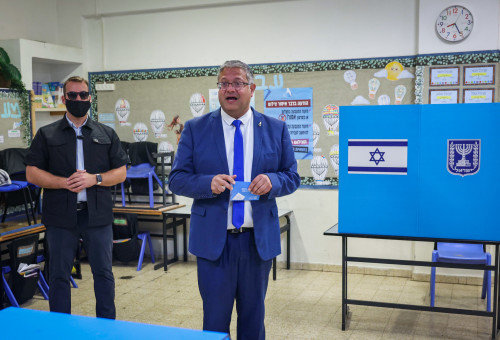 בן גביר לאחר ההצבעה. בחירות 2026 (צילום: פלאש 90)