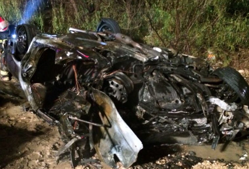 רכב שרוף לאחר תאונה ברהט (אין קשר לכתבה) (צילום: דוברות המשטרה)