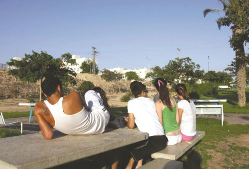 בני נוער (צילום: יהודה לחיאני)