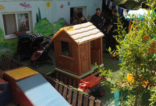 פיצוץ נפץ ליד גן ילדים בתל אביב (צילום: אבשלום ששוני)