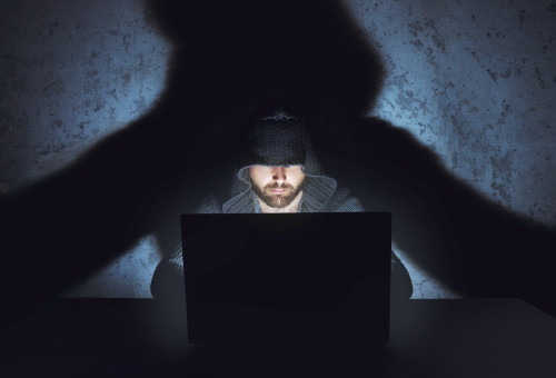סחיטה באינטרנט, צילום אילוסטרציה (צילום: istockphoto)