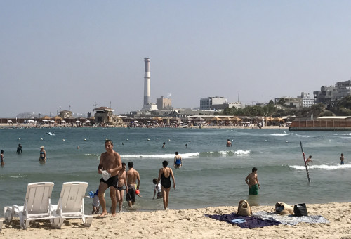 אנשים בים, שרב (צילום: אבשלום ששוני)