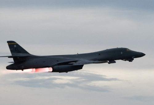 מטוס אמריקאי B-1B (צילום: רויטרס)