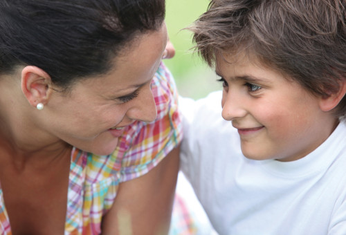 אמא ובן, אילוסטרציה (צילום: אינג'אימג')
