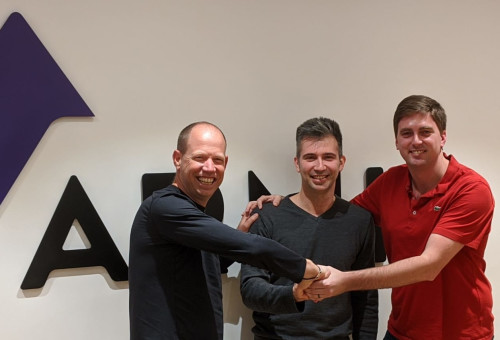 מייסדי ארמיס, נדיר יזרעאל ויבגני דיברוב, והיו"ר גילי רענן (צילום: הילה בר דוד)