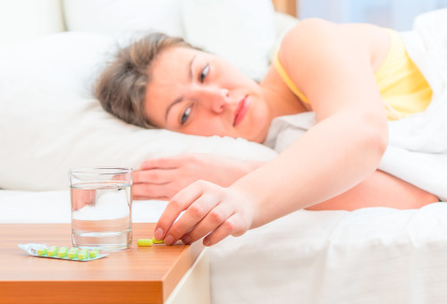 אישה חולה (אילוסטרציה) (צילום: אינג אימג')