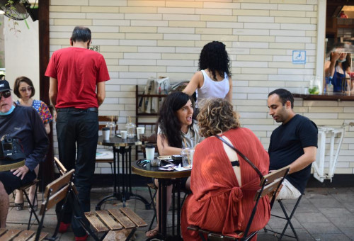 מסעדה בתל אביב (צילום: אבשלום ששוני)