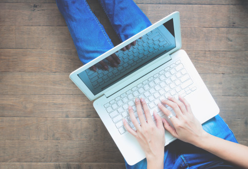 קניות אונליין (צילום: אינגאימג')