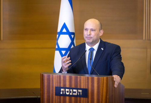 נפתלי בנט מודיע על פרישתו מהחיים הפוליטיים (צילום: אוליבייה פיטוסי, פלאש 90)