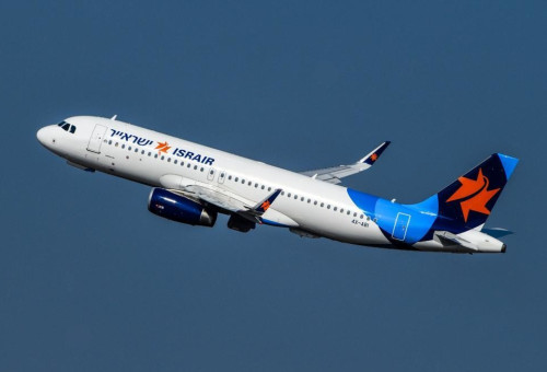 מטוס ישראייר (צילום: מוני שפיר)