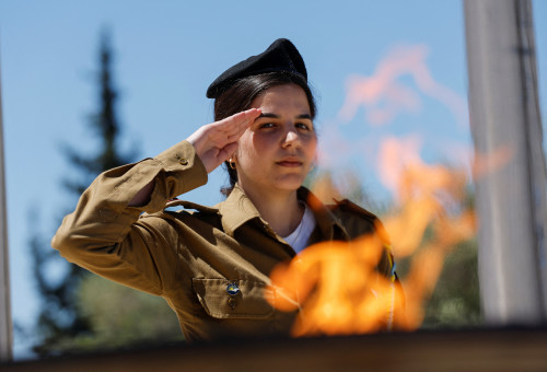 יום הזיכרון לחללי צה"ל ונפגעי פעולות האיבה (צילום: REUTERS/Amir Cohen)