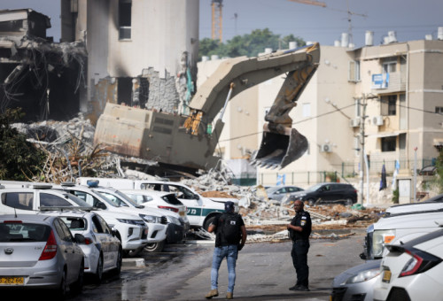 הריסת תחנת משטרת שדרות במבצע חרבות ברזל (צילום: חיים גולדברג, פלאש 90)
