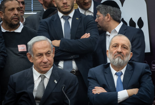 אריה דרעי, בנימין נתניהו (צילום: יונתן זינדל, פלאש 90)