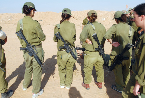 לוחמות בצה"ל (צילום: גילי יערי, פלאש 90)