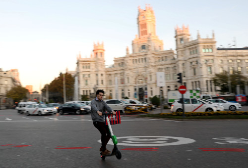 קורקינט חשמלי, מדריד (צילום: REUTERS)