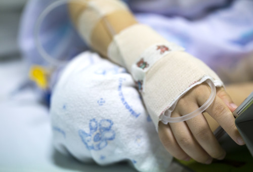 ילד בבית חולים, אילוסטרציה (צילום: אינגאימג')