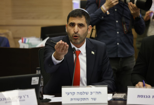 שלמה קרעי בדיון על חוקי התאגיד (צילום: מרק ישראל סלם)