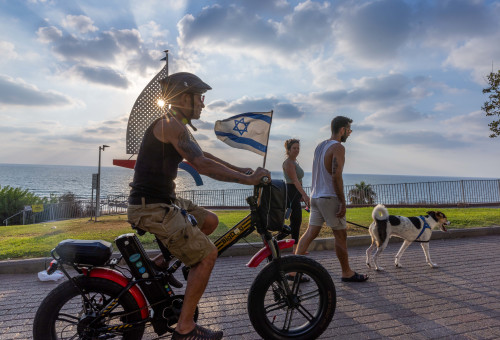 הטיילת בבת ים (צילום: יוסי אלוני, פלאש 90)
