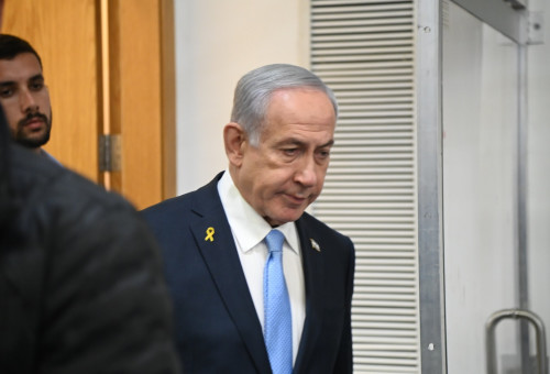 בנימין נתניהו בבית המשפט (צילום: יאיר שגיא)