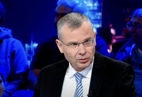 יריב לוין בפטריוטים (צילום: צילום מסך ערוץ 14)