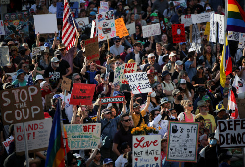 הפגנות נגד טראמפ בלוס אנג'לס (צילום: רויטרס)