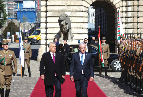 בנימין נתניהו, ויקטור אורבן (צילום: רויטרס)