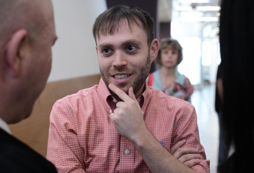 ארי רוזנפלד בבית המשפט (צילום: אבשלום ששוני)