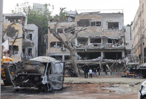 הרס בתל אביב לאחר המתקפה האיראנית (צילום: מרק ישראל סלם)