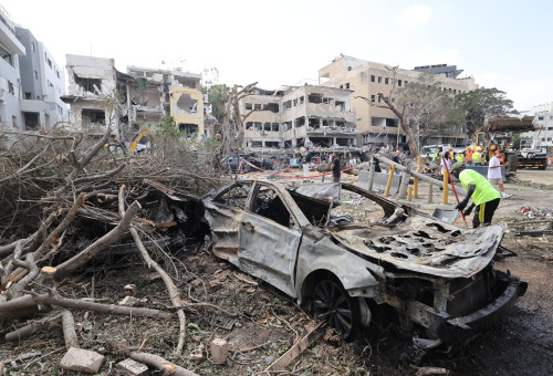 הרס בת"א לאחר המתקפה האיראנית (צילום: מרק ישראל סלם)