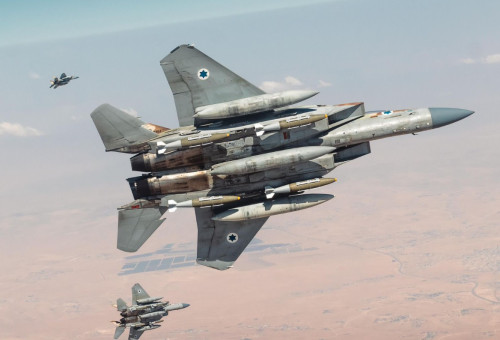 מטוסי הקרב של חיל האוויר בדרכם לגלי התקיפות באיראן (צילום: דובר צה"ל)