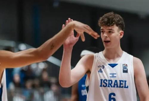שחקן נבחרת ישראל עד גיל 19 תמיר גולד (צילום: אתר רשמי, אתר פיב"א)