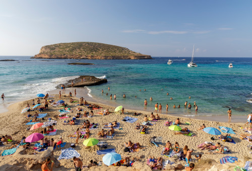 חוף קאלה קומטה, איביזה ספרד  (צילום: שאטרסטוק)