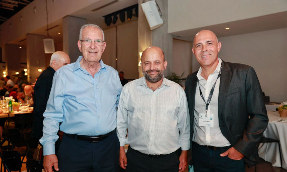 אלון חן, איל חולתא ושמשון הראל (צילום: יעל אילן ואיתי בלסון)