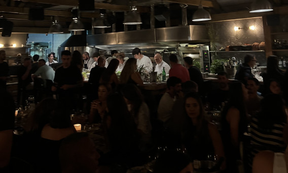 מסעדת הסלון (צילום: שובל עזור)