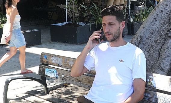 עומרי מניב (צילום: פול סגל)